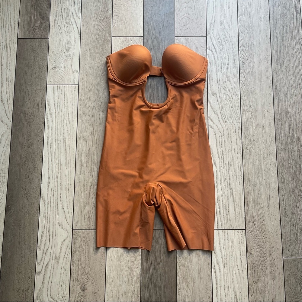 Skims Strapless Shapewear Bodysuit